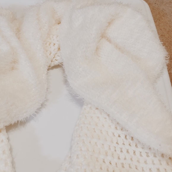 Infinity Scarf - Picture 3 of 4